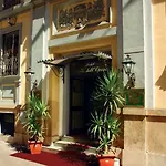 Giglio Dell'opera Hotel 3*