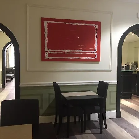 Giglio Dell'opera 3* Řím