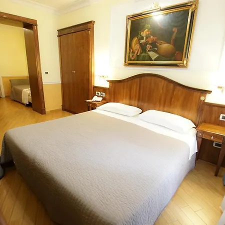 Giglio Dell'opera 3* Řím