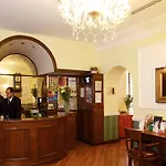 Giglio Dell'opera מלון