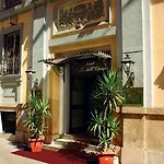 Giglio Dell'opera 3* רומא